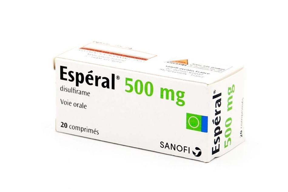 Tác dụng phụ thường gặp khi sử dụng thuốc Esperal bao gồm buồn ngủ, mụn trứng cá, cảm giác có vị kim loại, mệt mỏi, nhức đầu.