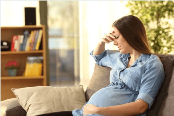 Phụ nữ mang thai dễ bị trầm cảm