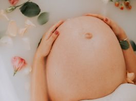 Dùng nước hoa khi mang thai có an toàn không ?