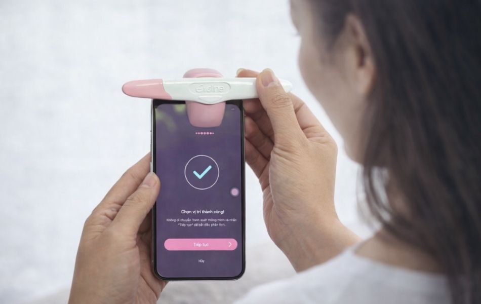 Que thử rụng trứng điện tử sử dụng công nghệ phân tích nồng độ hormone LH